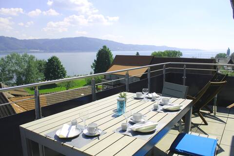 Apartment in Bodman with lake view