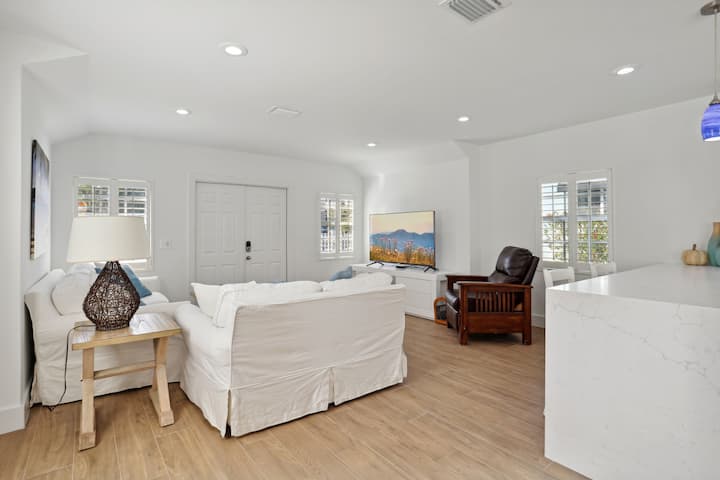 Cozy Cottage In Downtown Delray- 131 Ne 4th Ave - デルレイビーチ, FL