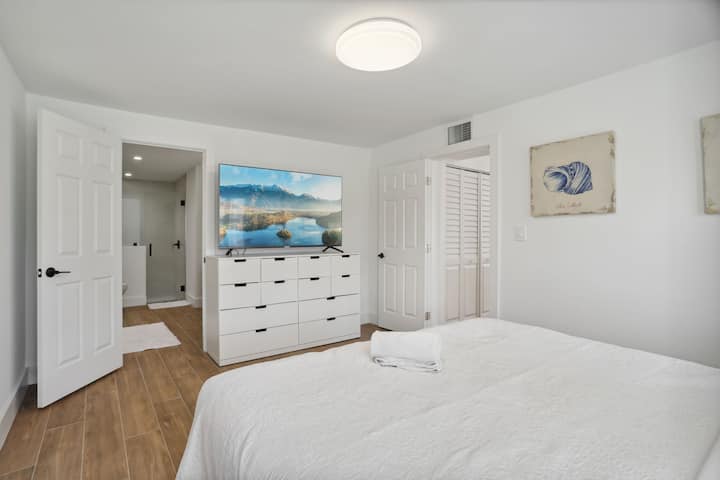 Dormitorio principal: cama tamaño king