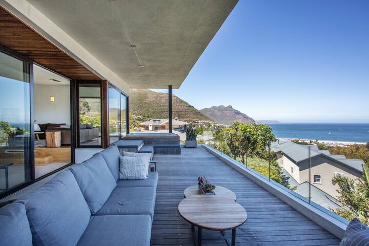 Modern 4BR Villa | Ocean Views | Pool + Jacuzzi gallery image 5