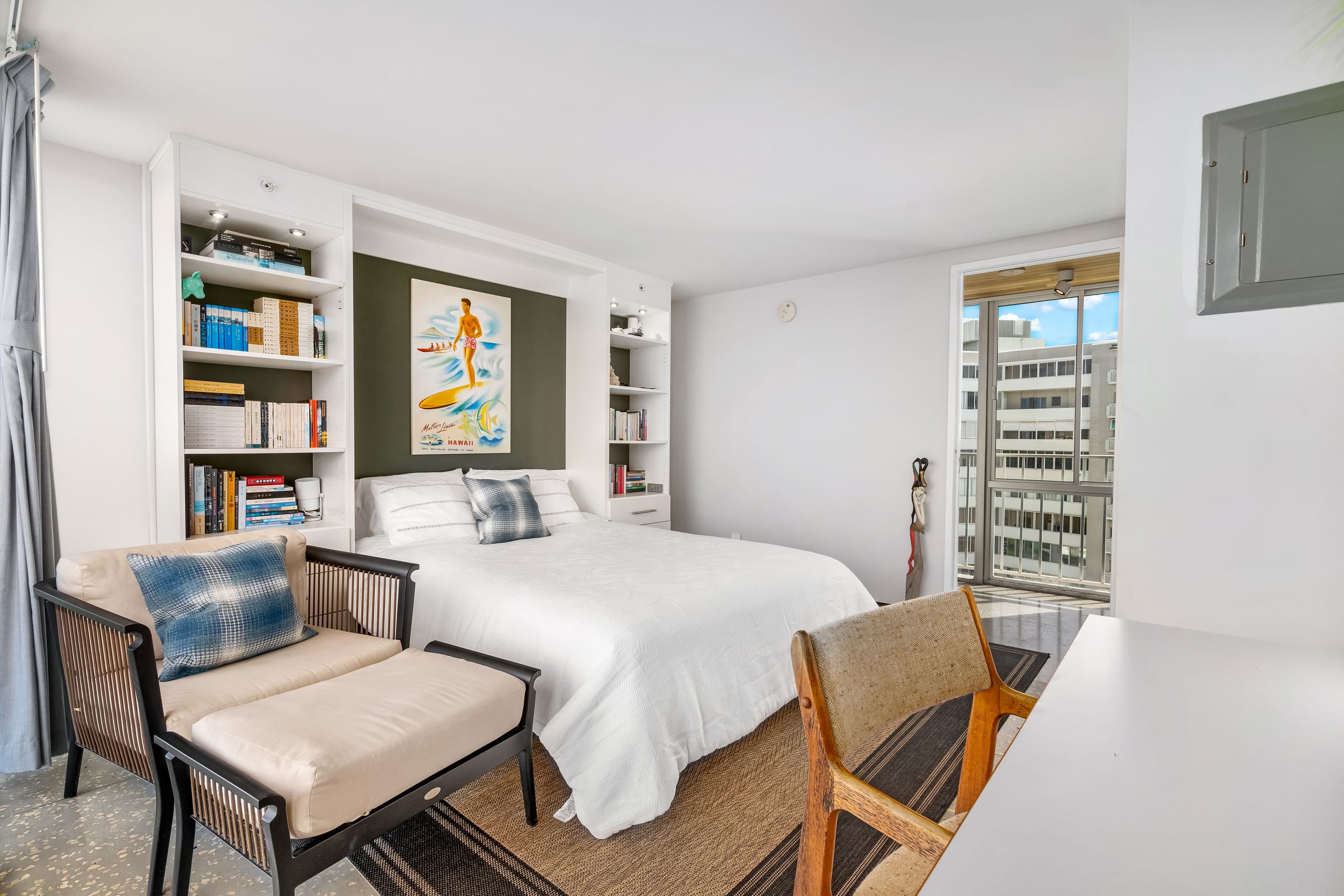 DHBH 1402 3 Bedroom Rooftop unit w/AC & 360° views - Image 24