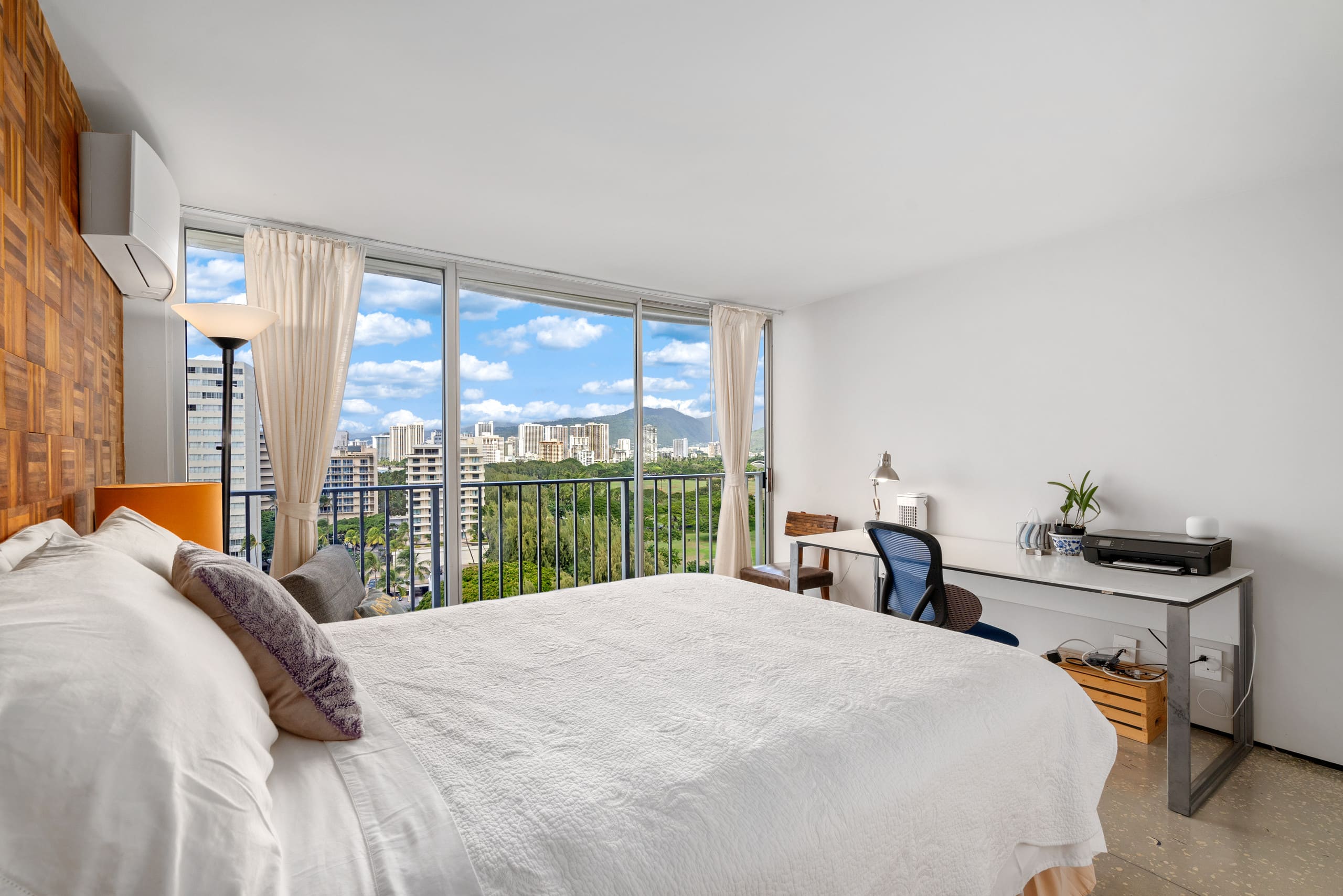 DHBH 1402 3 Bedroom Rooftop unit w/AC & 360° views - Image 29