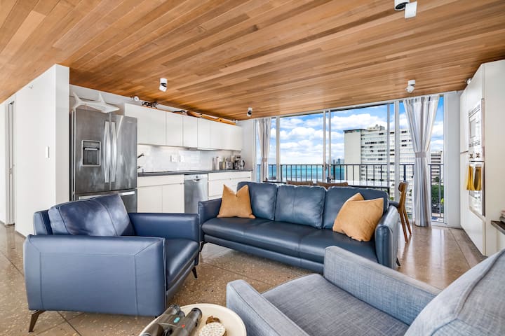 DHBH 1402 3 Bedroom Rooftop unit w/AC & 360° views