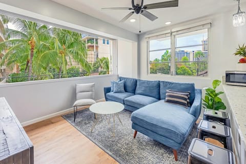 Waikike Beach Loft Near Restaurants