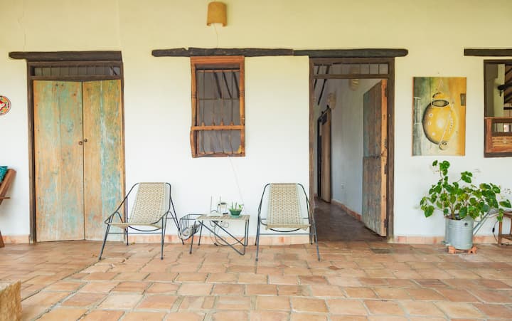 باب الدخول إلى غرفة النوم الرئيسية رقم2