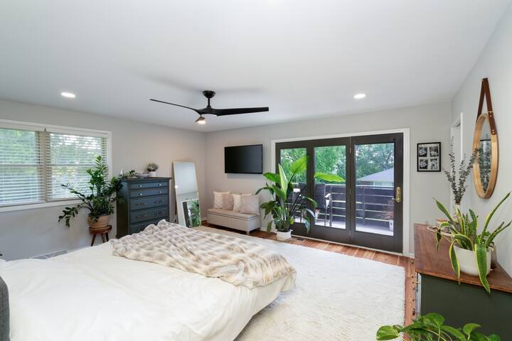 The Best of Nashville-5 minutes from Downtown! gallery image 2