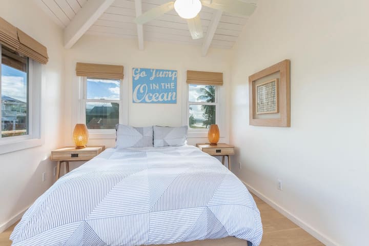 Queen Bedroom