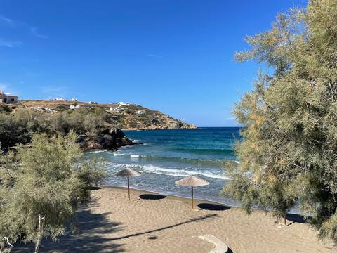 Beautiful 7 Bedroom Villa in Poseidonia, Syros