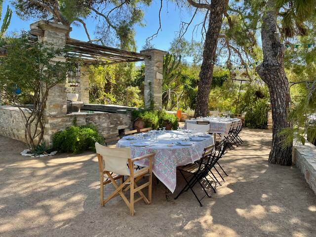 Beautiful 7 Bedroom Villa in Poseidonia, Syros gallery image 4