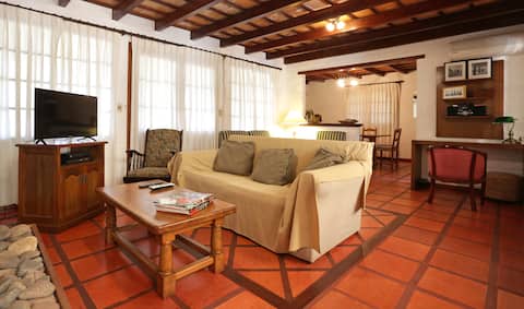Propiedad de Airbnb exitosa: Comfortable and heated house Rincón del Indio en San Rafael El Placer