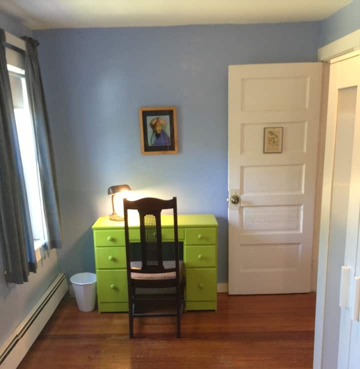 "Ilex" Solo Long Term Stay near URI/Newport Houses for Rent in