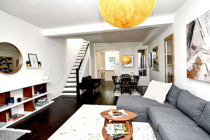 Executive Home Heart of Toronto Restyled w/Parking