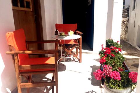 Olga's Village Retreat, Koronos Naxos