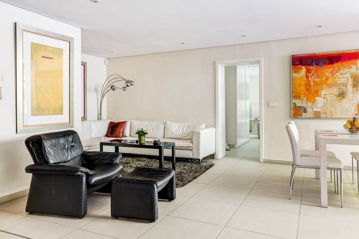 Two Bedroom Luxury Garden Apartment gallery image 2