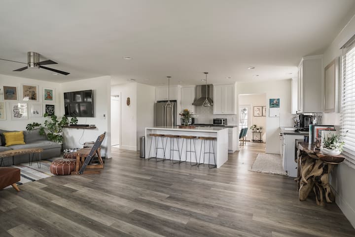 Custom Beach House – Sail Bay!