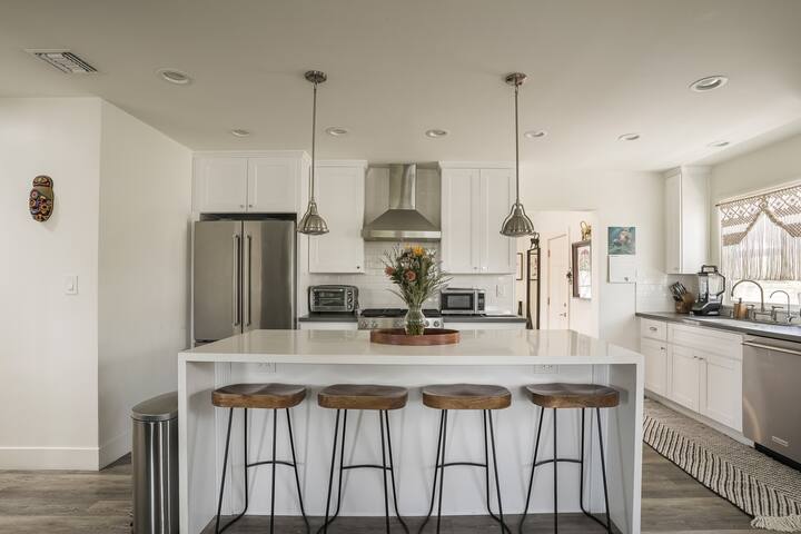 Custom Beach House – Sail Bay! gallery image 4