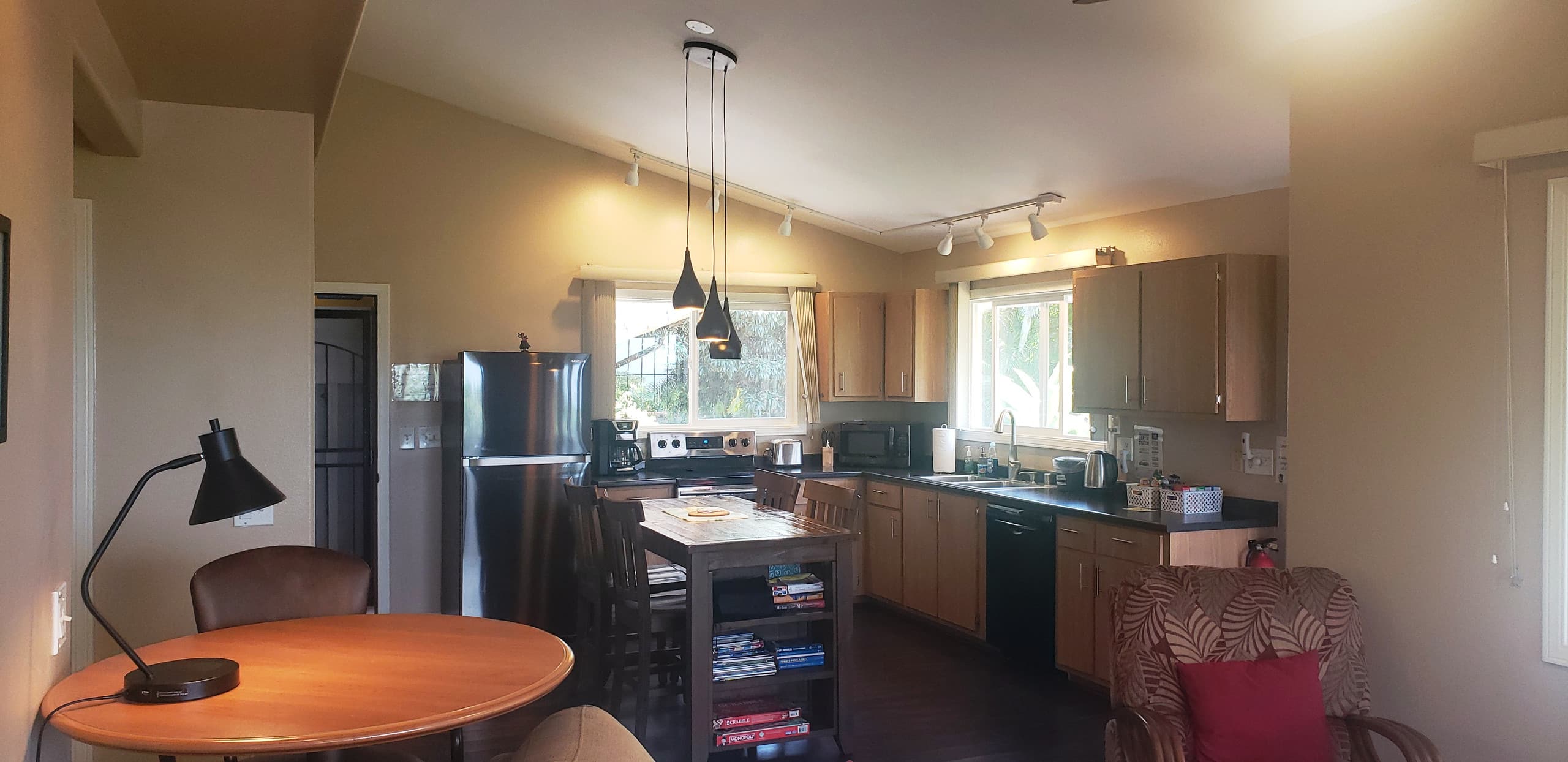 Private Country Cottage, Ocean View, A/C, Hana Hwy - Photo 6