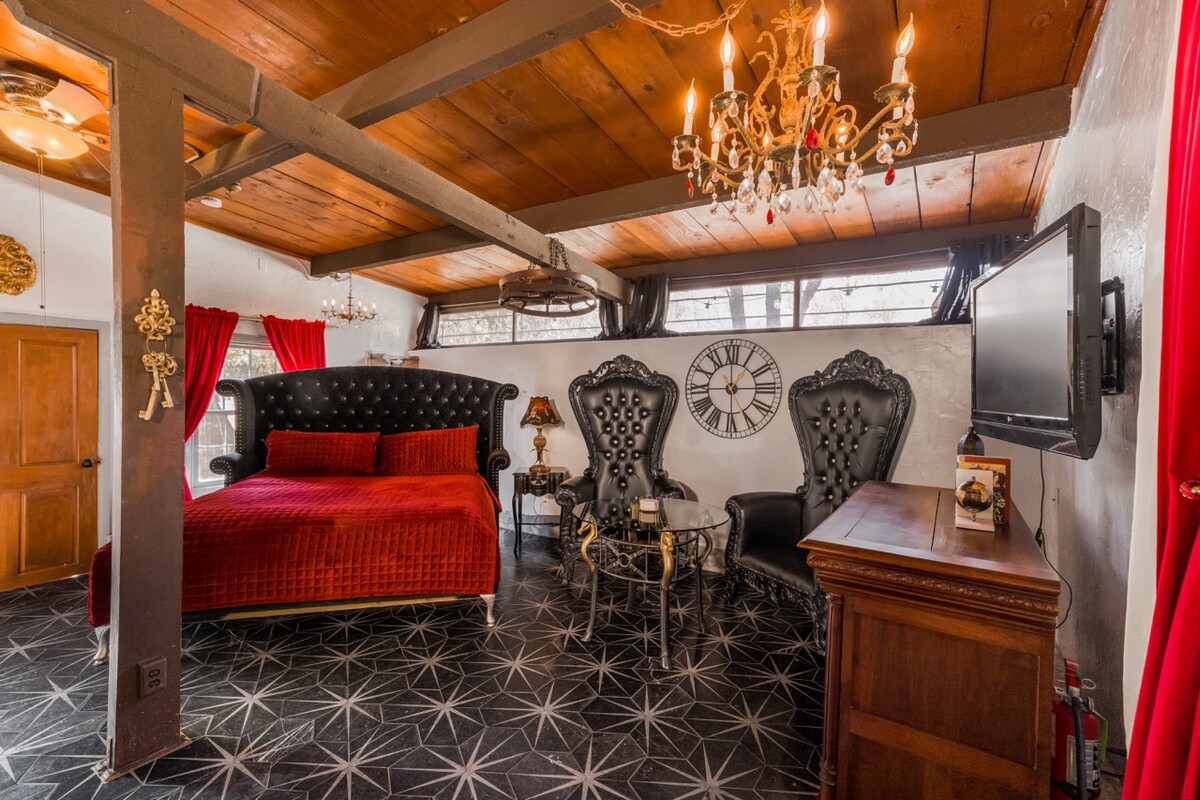 Camelot (Morrison Hot Tub Cottage) - Boutique hotels for Rent in