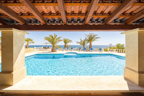 Villa Carichell with Stunning Sea Views