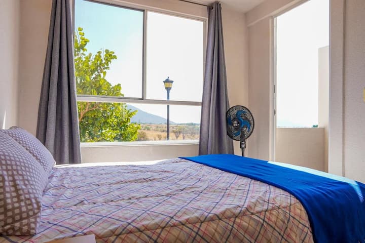 Queen საძინებელი - აივანი PA