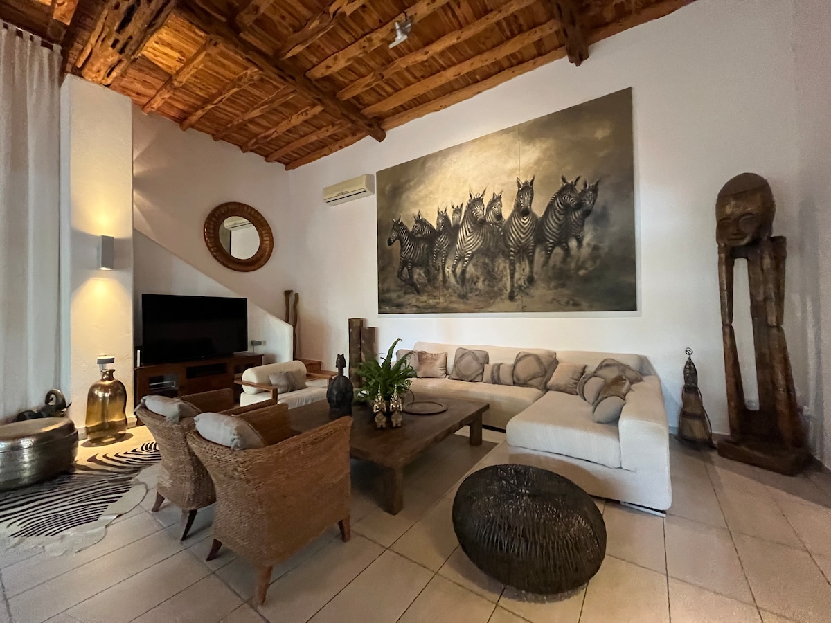 Popular Airbnb listing: Villa Serenity: 3 Luxury boutique villa in Sant Josep De Sa Talaia
