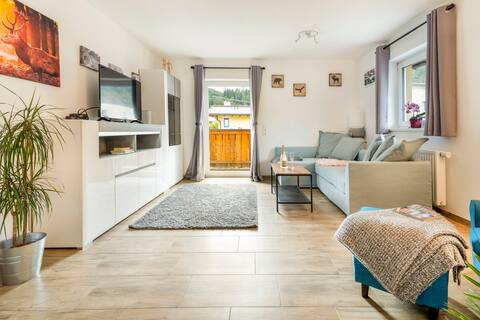 Top performing Airbnb: Balcony with a view of the Kitzbühel in Haus Faninger included in Kaprun