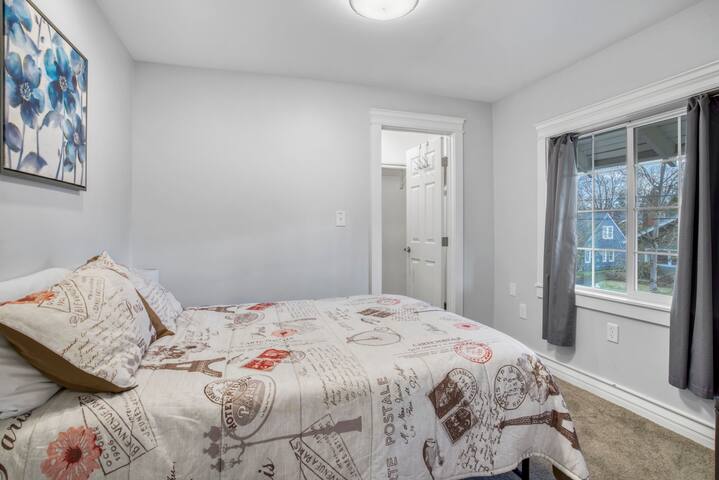 Historic restored in Laurelhurst PDX 5 bed 4 bath gallery image 5