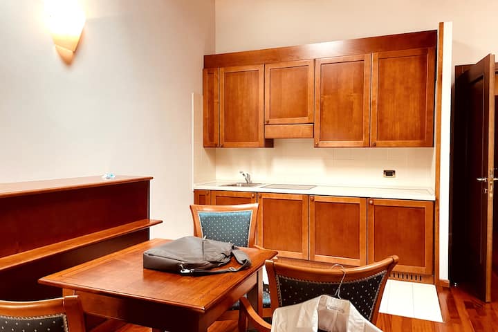 The Monolok: Studio Flat In The Baroque - Brescia