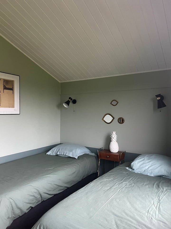 Soba s dva jednostruka kreveta