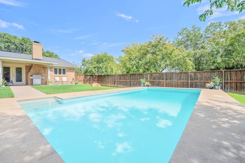 West Texas Cozy Casita, pool, 5 beds, 2 bathrooms