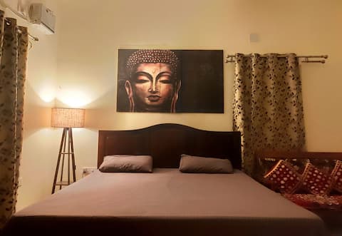 Luxurious AC Bed+Bath+Kitchen@Extremely Low Budget