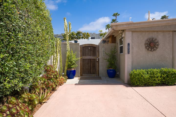 Crown Point Gem with Salt Water Pool