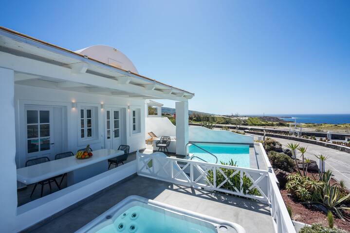 Emerald 3bd Sunset/Sea View Villa w Pool & HotTub