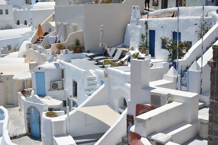 Zoe Aegeas private villa with fantastic views