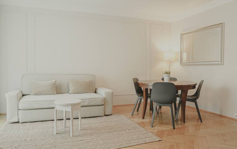 Beautiful Apartment near Schwedenplatz – Apt 15 gallery image 5