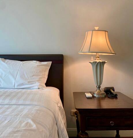 3BR (200sqm.) + guest pool and close to BTS/MRT! gallery image 2