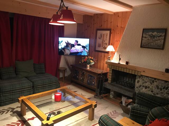 Villars centre, friendly apartment, parking gallery image 3