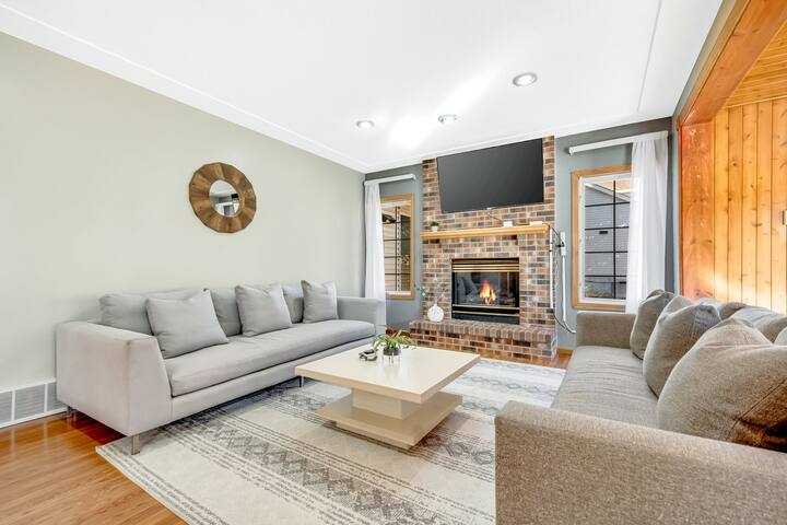 SPACIOUS☆MINNEAPOLIS SUBURBS☆TWIN CITIES☆BY LAKES gallery image 3