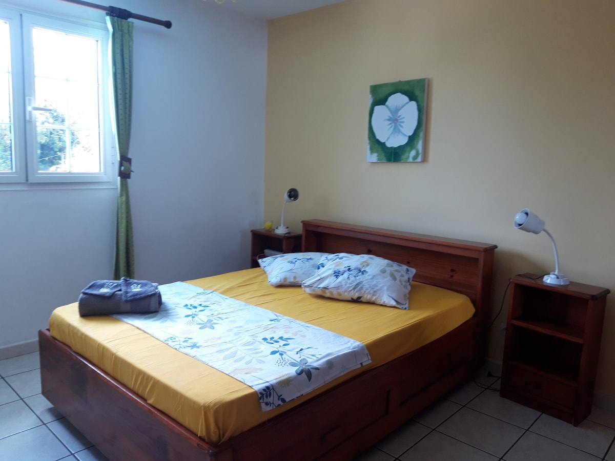 4间卧室泳池景观 