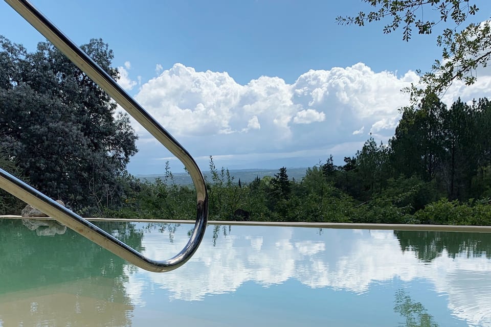 Top-earning Airbnb listing in Villa General Belgrano, 8 bedrooms