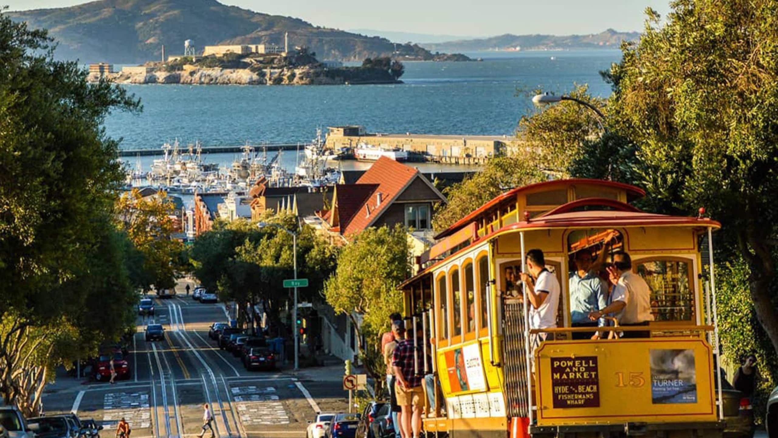 Home in San Francisco · ★4.99 · 2 bedrooms · 2 beds · 1.5 baths - Image 61