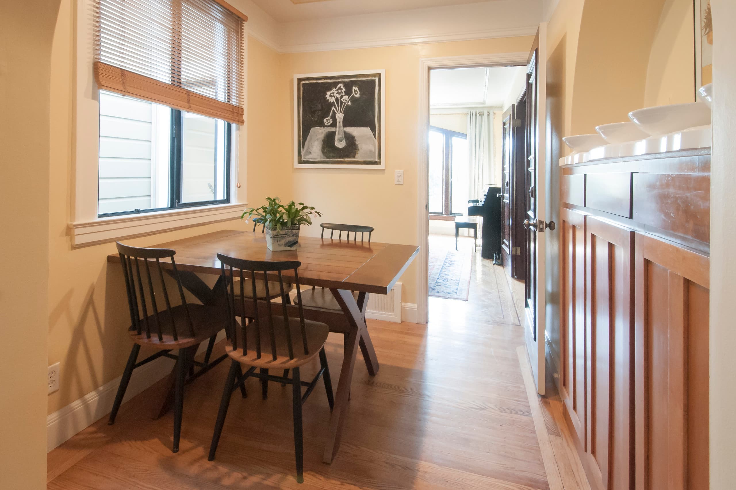 Home in San Francisco · ★4.99 · 2 bedrooms · 2 beds · 1.5 baths - Image 12