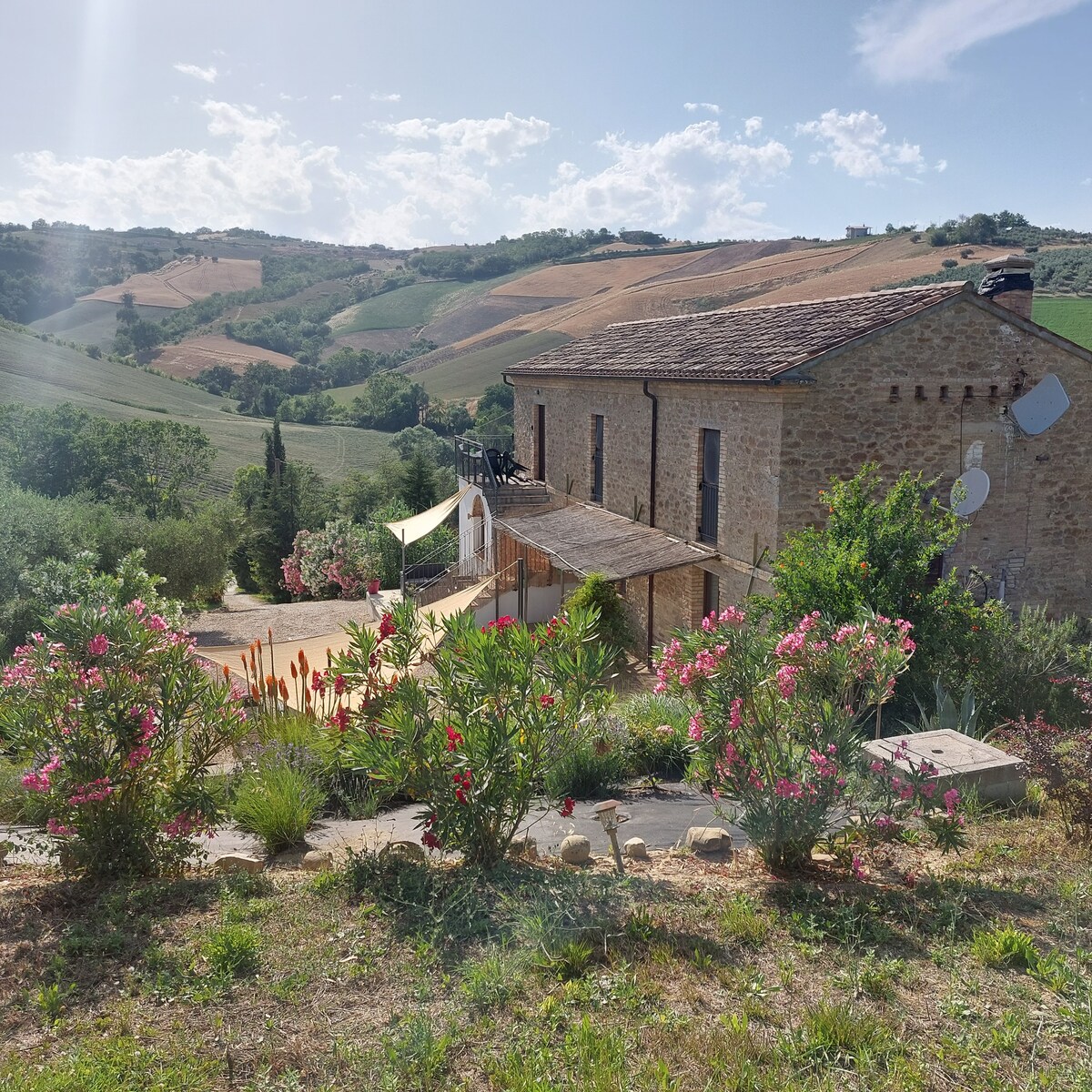 Crocetta Santa Maria Vacation Rentals & Homes - Abruzzo, Italy | Airbnb
