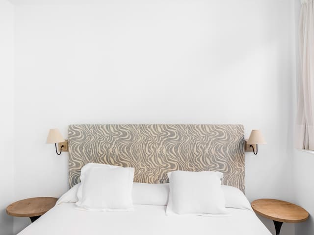 Sevilla Luxury Rentals managed Airbnb listing 1