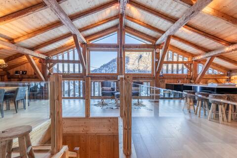 Beautiful 4* Chalet - Modern Interiors, Sauna, Ski
