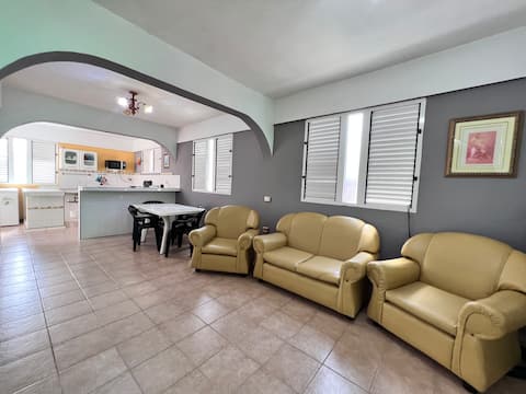 Front Beach House - 3Rooms