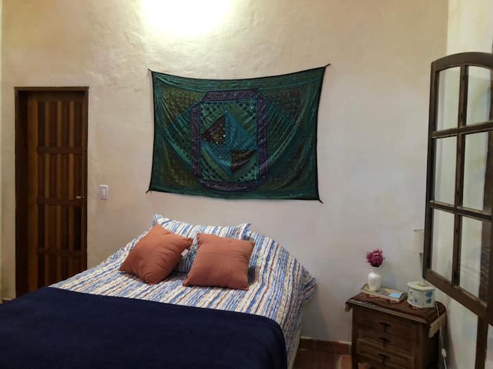 Suite con cama doble 1 (excelente cama nueva).