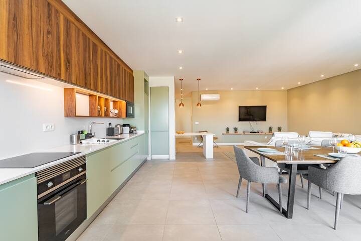 Khall sea view duplex gallery image 5