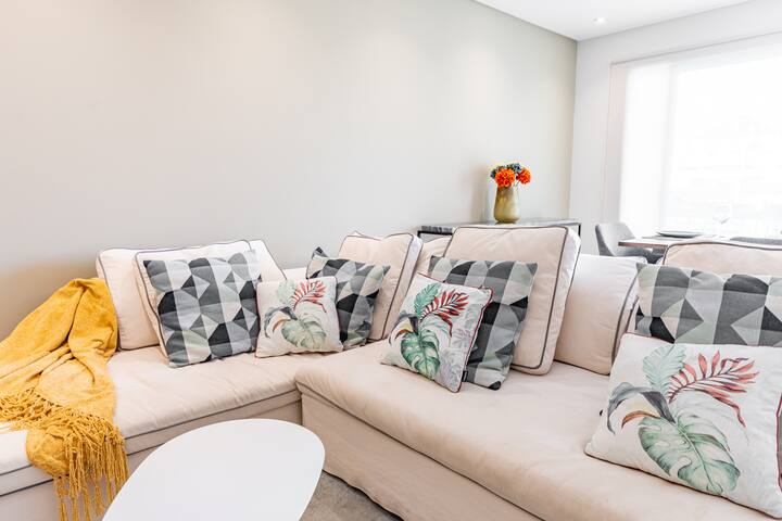 Khall sea view duplex gallery image 4