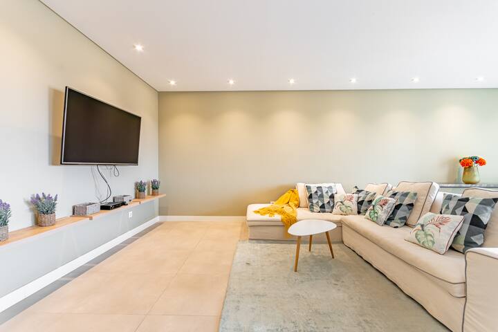 Khall sea view duplex gallery image 2